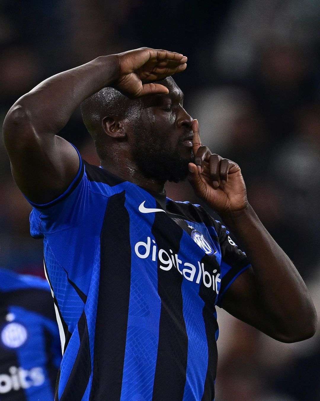 国际米兰球员卢卡库在联赛中取得进球