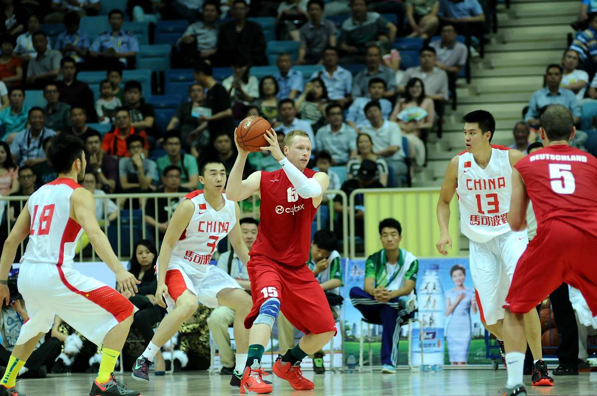 昔日传奇！欧预赛比赛中强队对决谁更胜一筹？的简单介绍