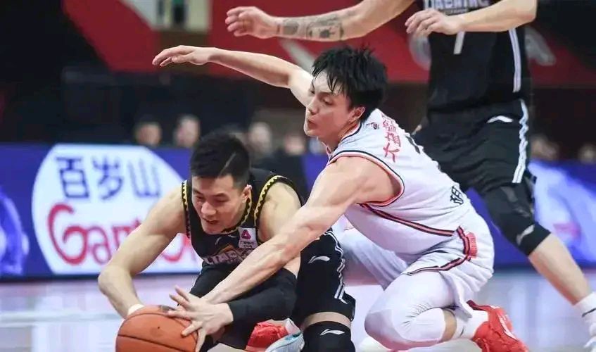 包含热火中锋出战状态复苏，成为关键的词条