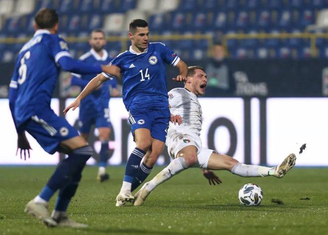 欧预赛乌克兰对阵斯洛伐克即将开战的简单介绍