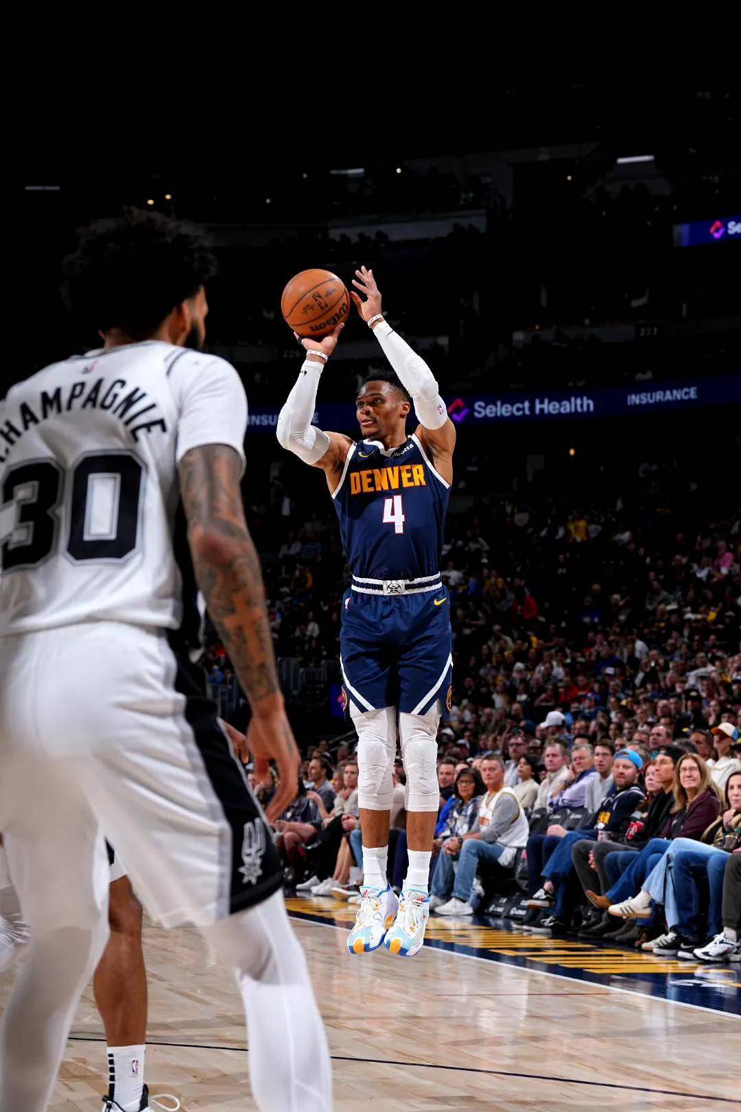 湖人再胜掘金开拓者压胜马刺争夺西部半决赛资格 湖人再胜掘金开拓者压胜马刺争夺西部半决赛资格