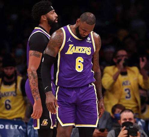 开云体育官网入口-关于人队伤员复出，雷霆队状态低迷，谁将取得胜利？的信息