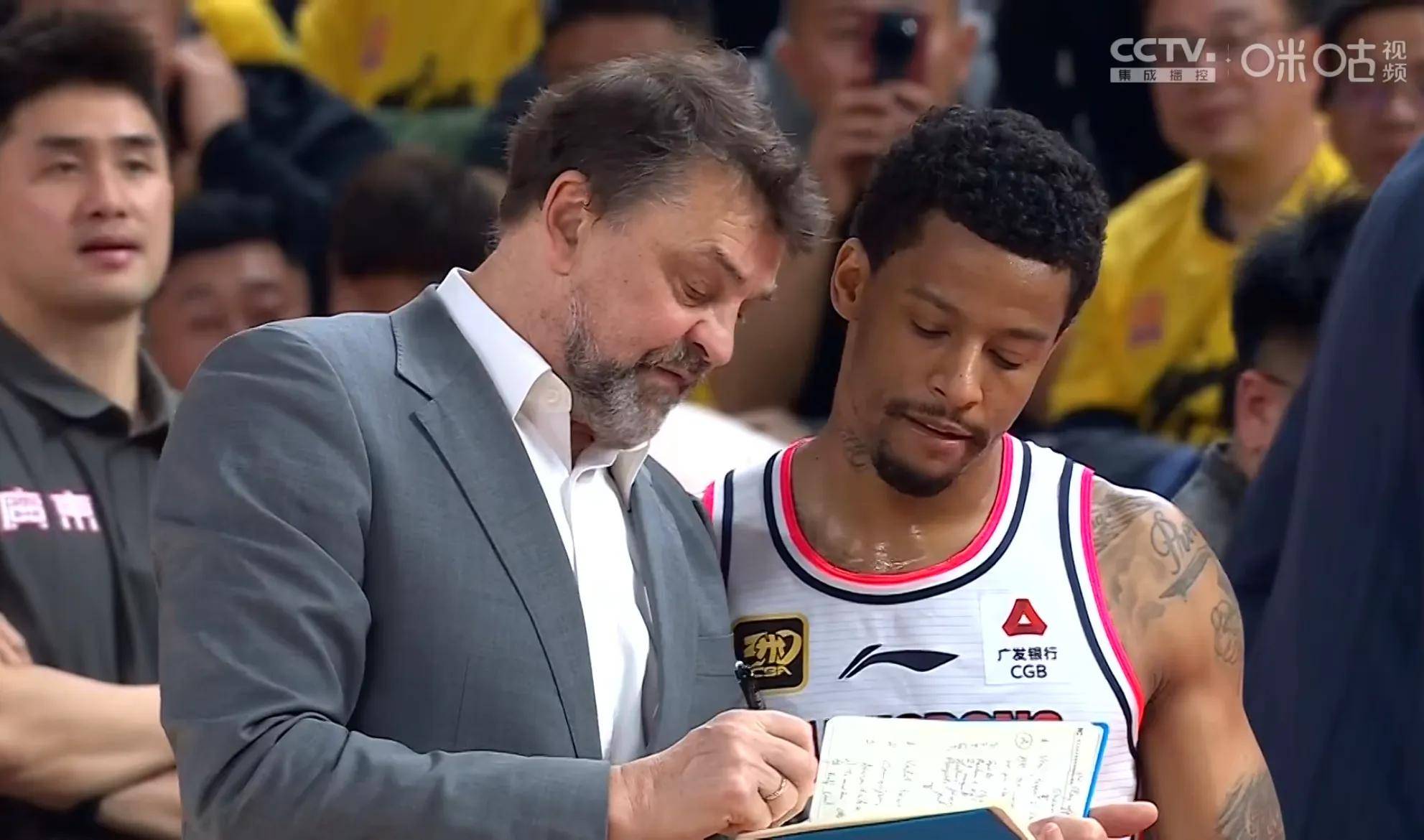 球队损失主力球员，备战困难重重