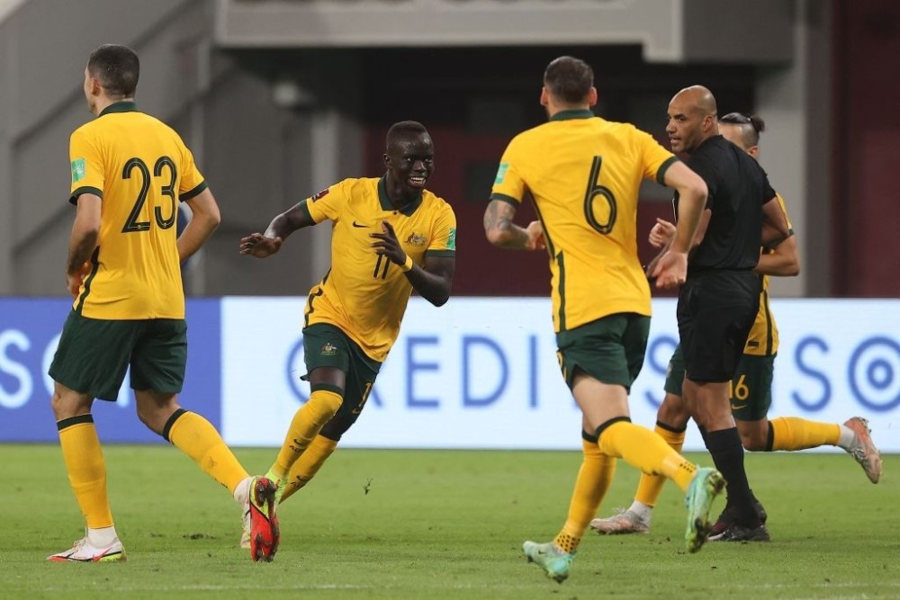 瑞士队连续四连胜，稳坐欧预赛小组榜首的简单介绍