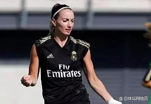 开云体育在线登录-国际足球烧热全球，球员们的飒爽英姿令人惊艳的简单介绍